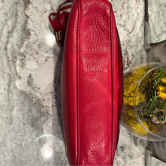 Gucci Soho 100% 💯 authentic red crossbody/ shoulder bag w gold chain - Picture 10 of 16